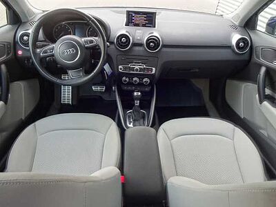 Audi A1 1.4 TFSI S tronic Attraction