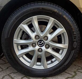 Mazda 3 SKYACTIV-G 120 Automatik Center-Line